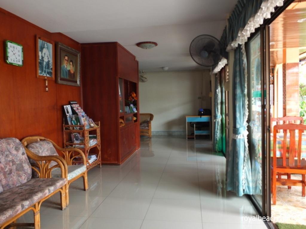 Royal Beach Guest House Hua Hin Bagian luar foto
